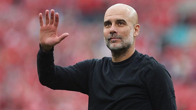 Pep Guardiola thừa nhận Man City kém xa Liverpool, cảnh báo về mùa giải 2025-2026