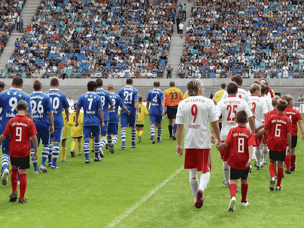Red Bull Arena: Sự hồi sinh ngoạn mục của một biểu tượng bóng đá Đông Đức