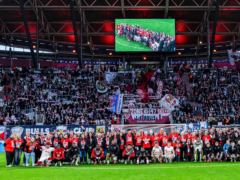 Red Bull Arena: Sự hồi sinh ngoạn mục của một biểu tượng bóng đá Đông Đức
