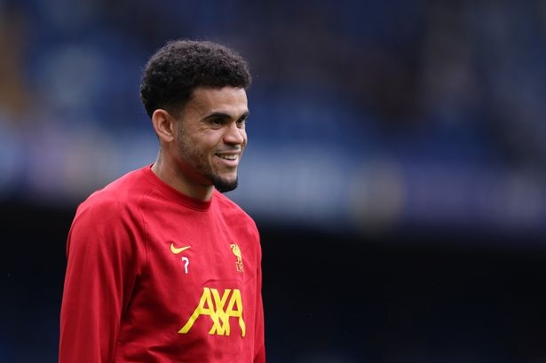 Barcelona Chốt Thương Vụ Rashford, Tạm Gác Mục Tiêu Luis Diaz